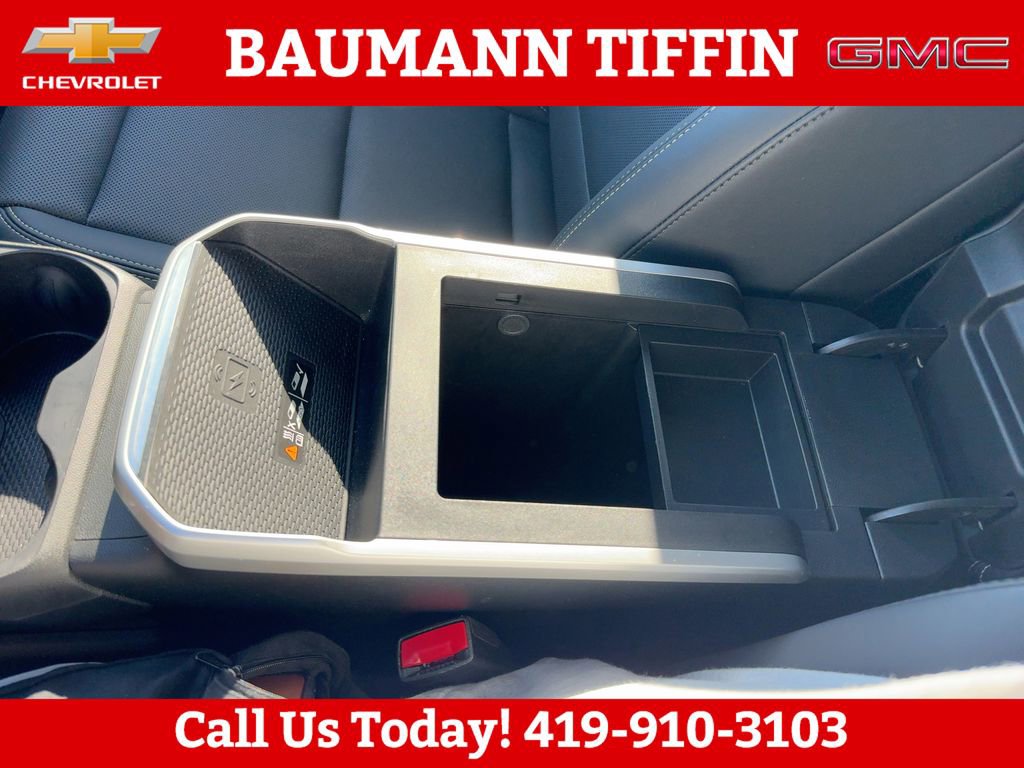 Used 2025 GMC Terrain Elevation w/ Elevation Premium Package FWD image 19