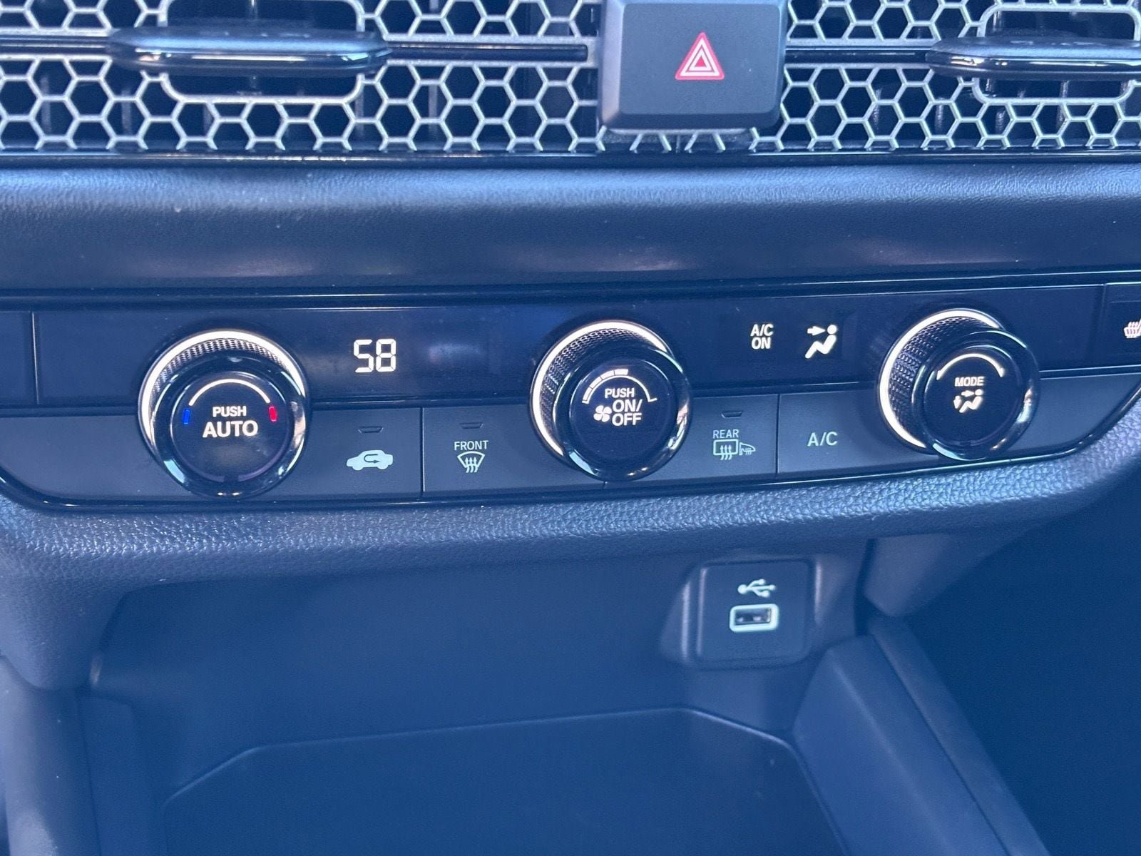 Certified 2025 Honda HR-V Sport image 30