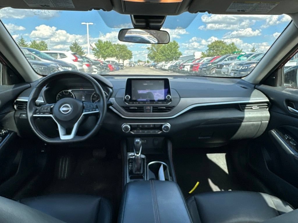 Used 2025 Nissan Altima 2.5 SR AWD/4WD image 18