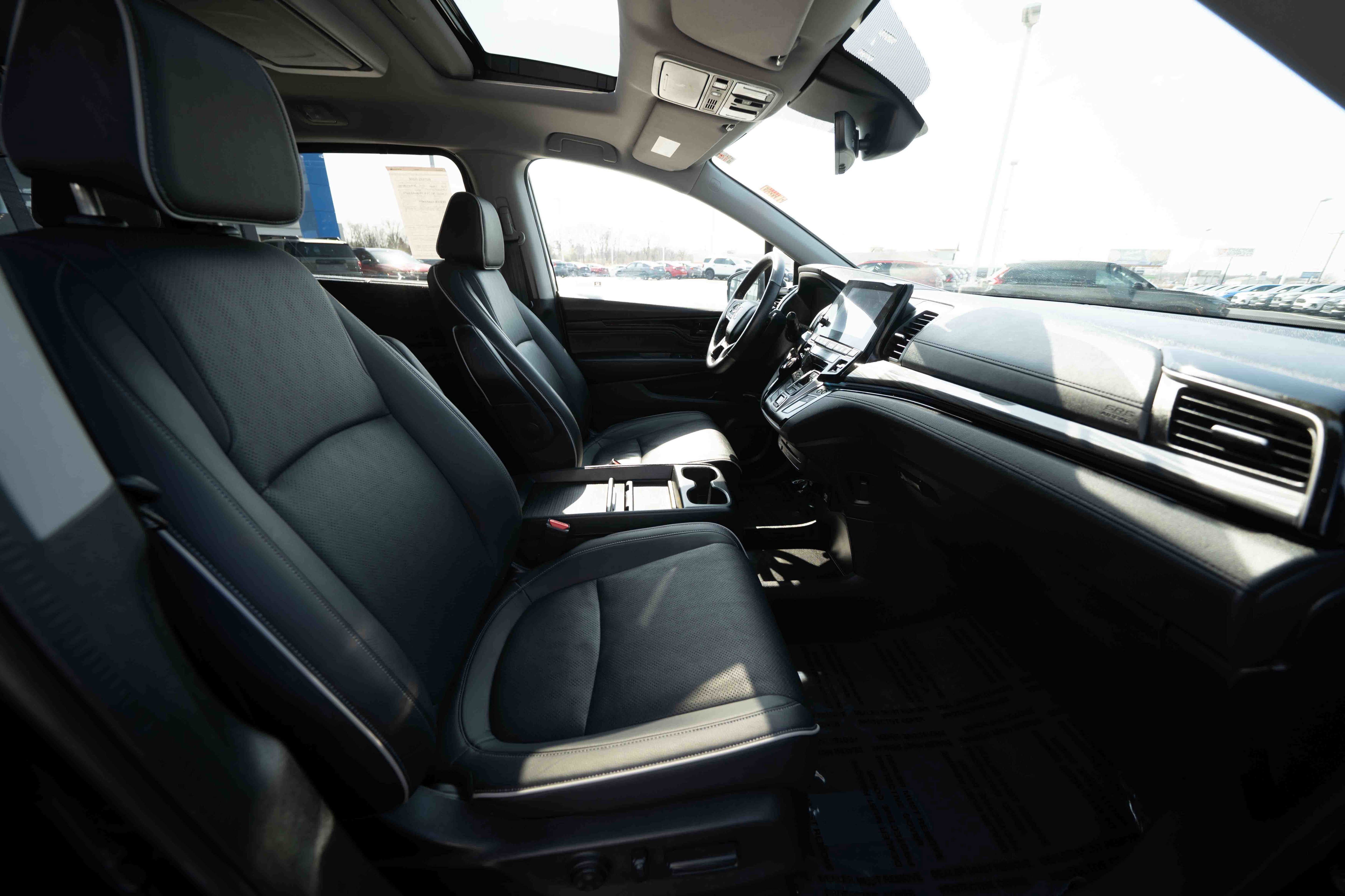 Used 2024 Honda Odyssey Elite image 28