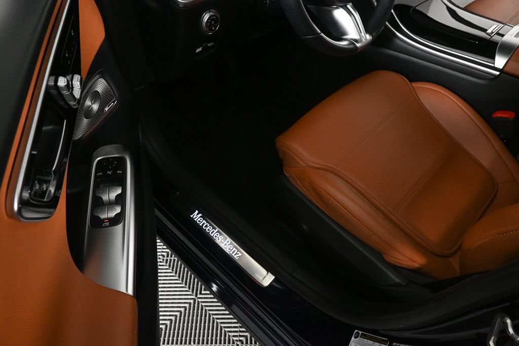 Certified 2022 Mercedes-Benz C 300 Sedan image 7