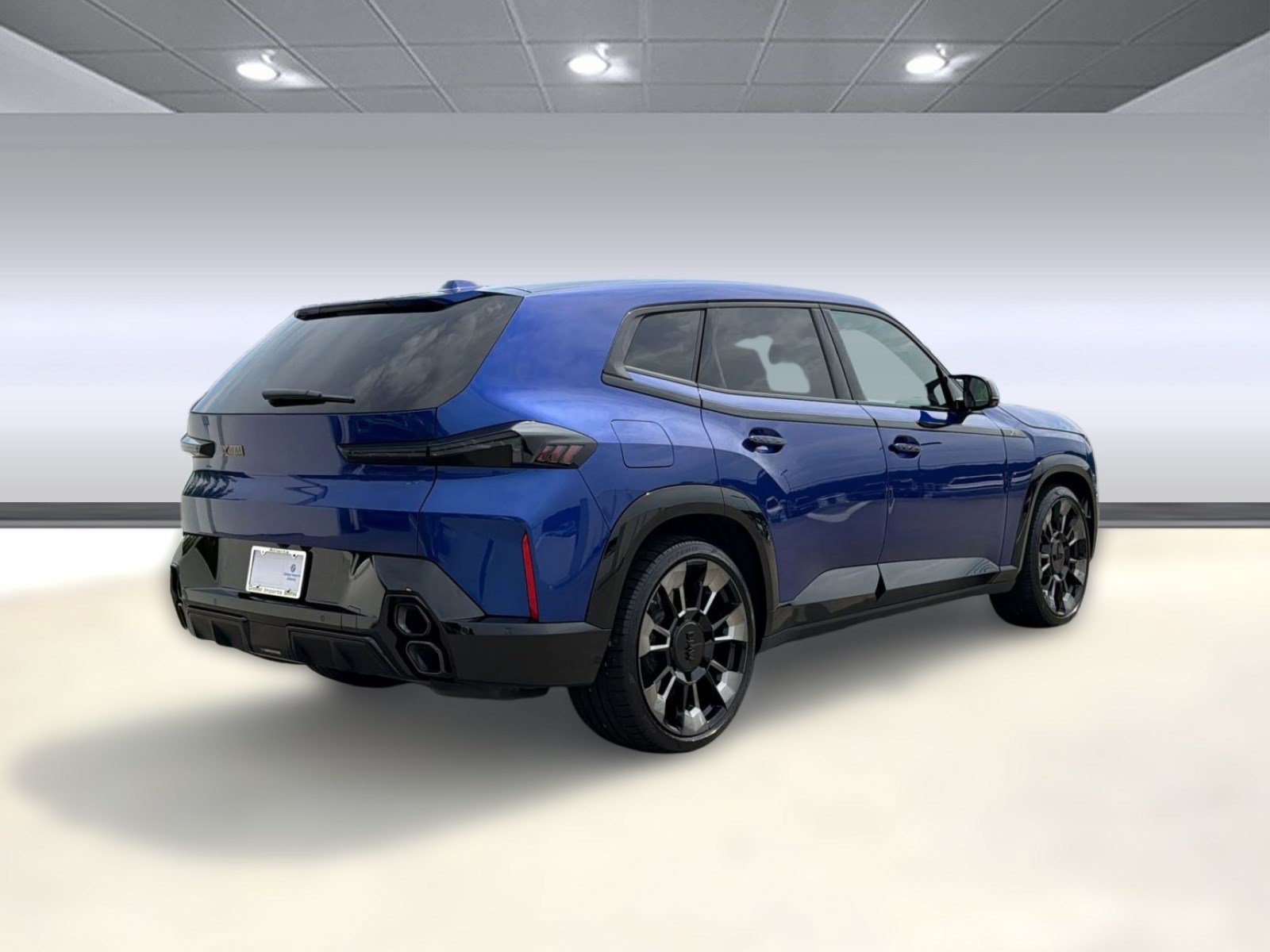 Used 2023 BMW XM w/ M Driver's Package AWD/4WD image 9