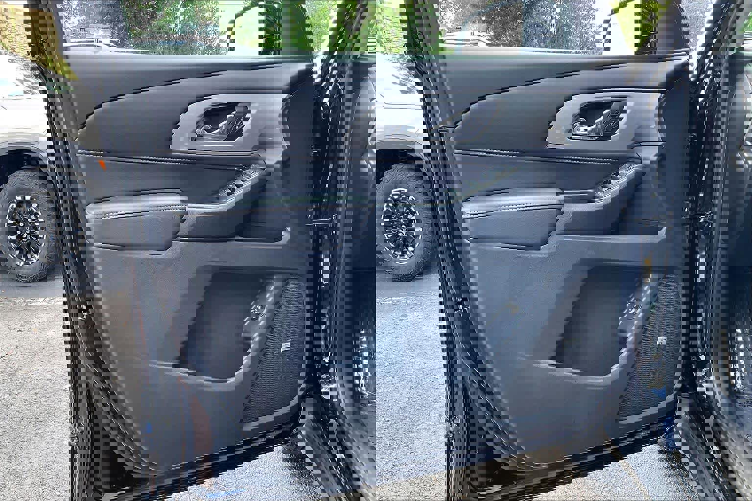 Used 2020 Chevrolet Traverse RS FWD image 22