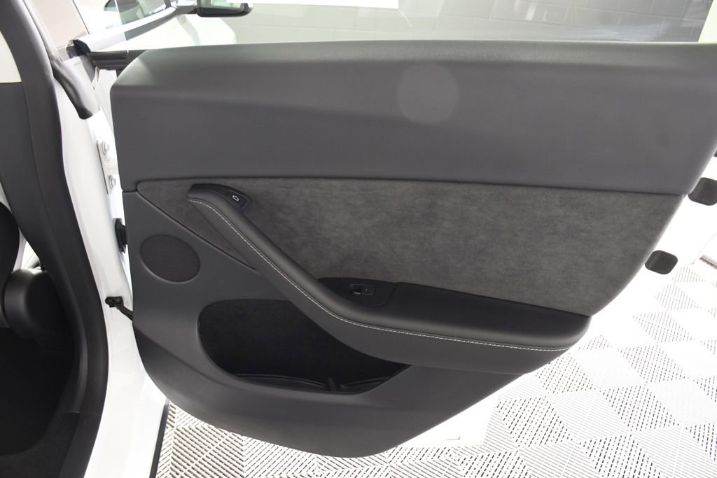 Used 2023 Tesla Model Y Long Range image 21