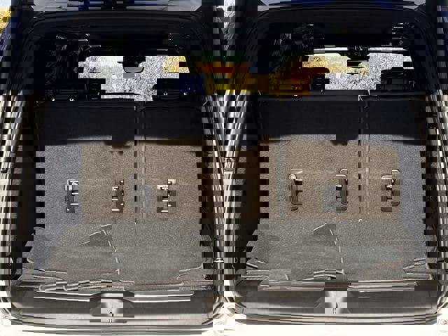 Certified 2026 Cadillac Escalade Platinum Sport image 35