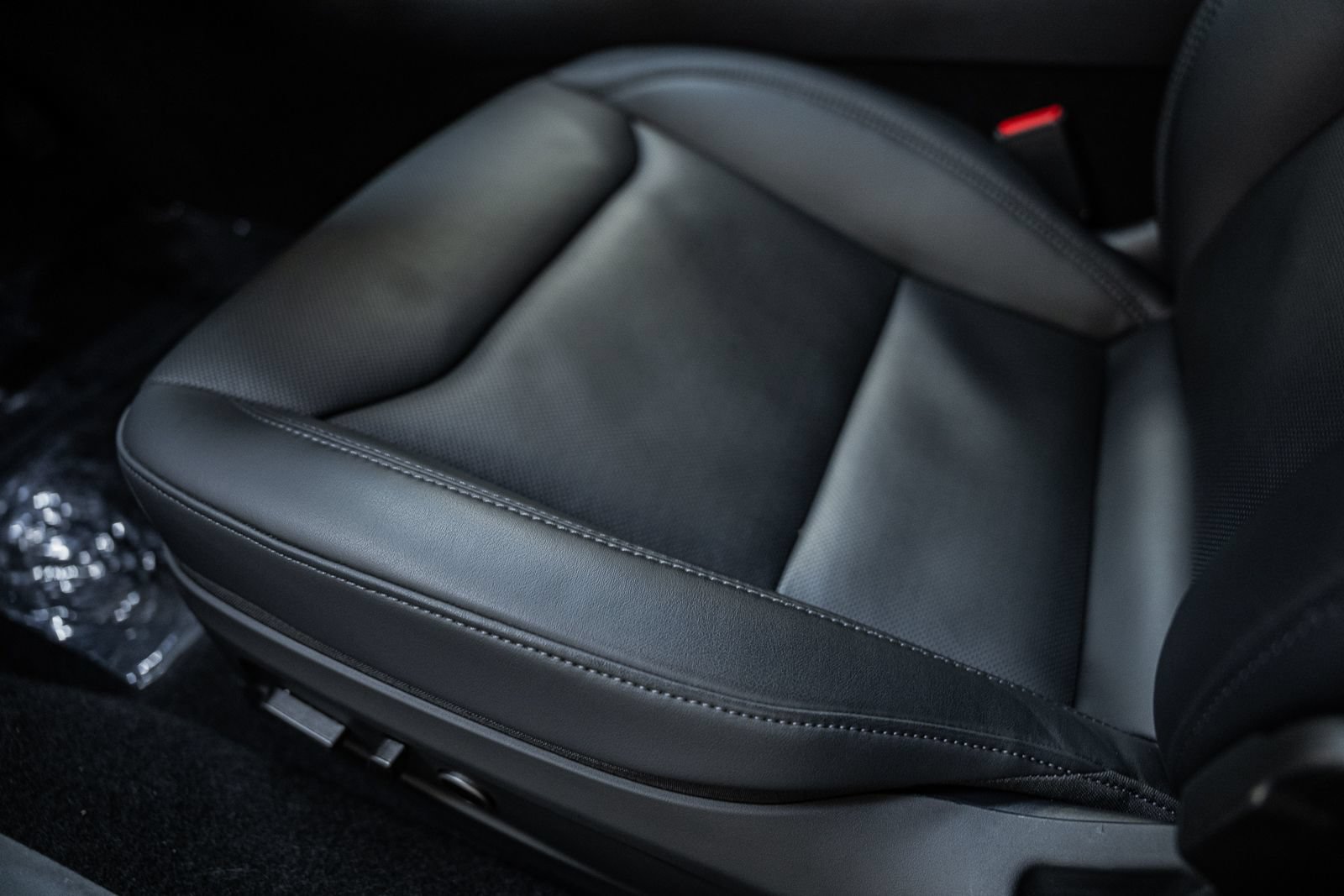 Used 2025 Tesla Model 3 Long Range RWD image 27