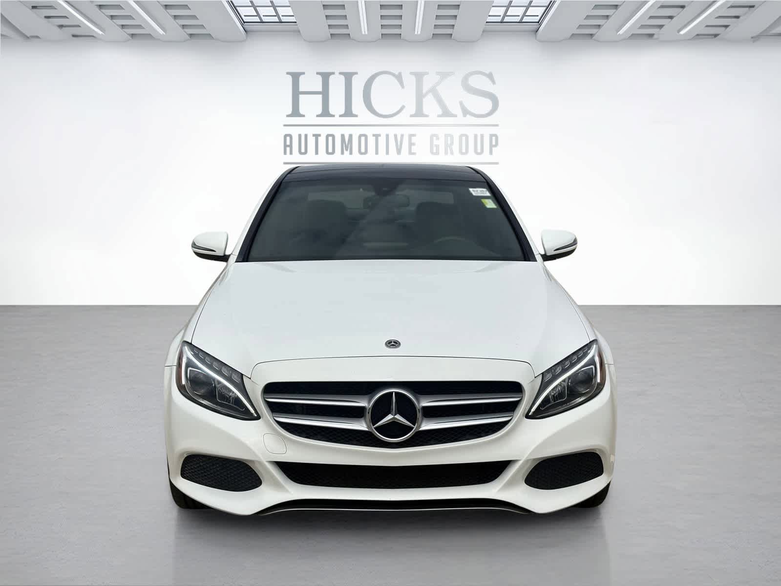 Used 2018 Mercedes-Benz C 300 4MATIC Sedan image 2