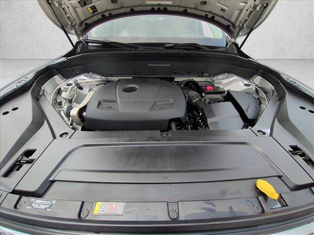 Used 2022 Volvo XC90 T6 Momentum AWD/4WD image 27