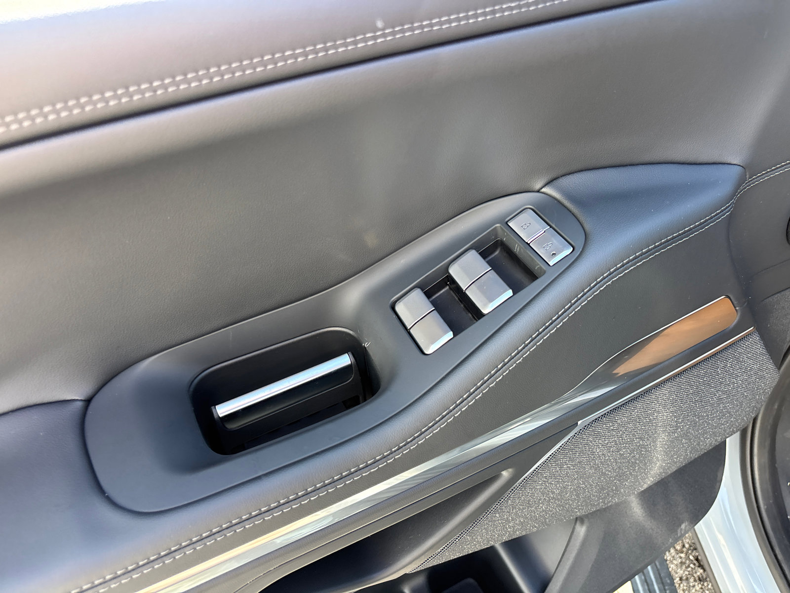 New 2025 Lincoln Navigator Reserve w/ Jet Appearance Package image 12