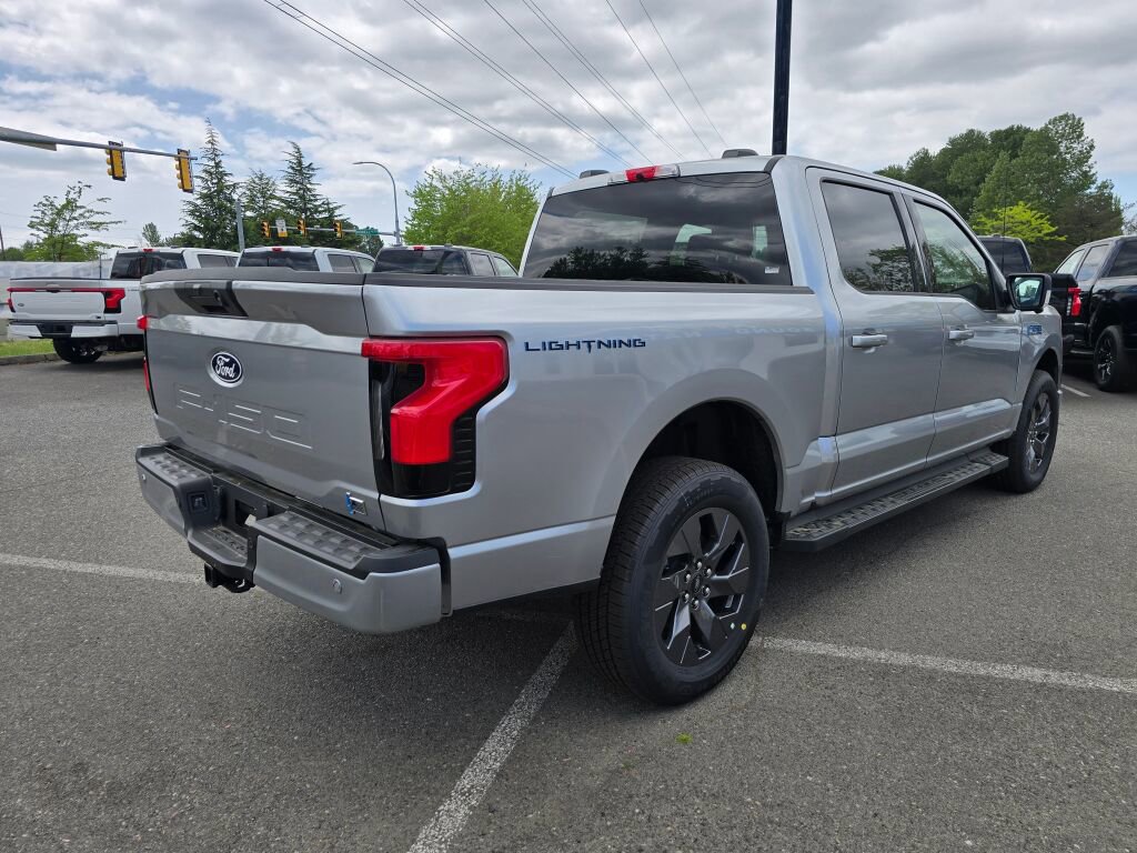 New 2025 Ford F150 Lightning Flash AWD/4WD image 6