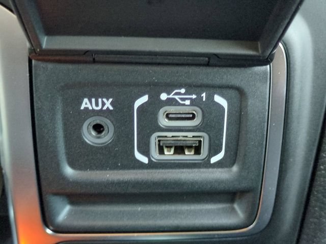 New 2026 Jeep Wrangler Sahara AWD/4WD image 22