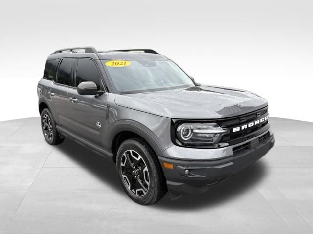 Used 2021 Ford Bronco Sport Outer Banks w/ Outer Banks Package (96D) AWD/4WD image 8