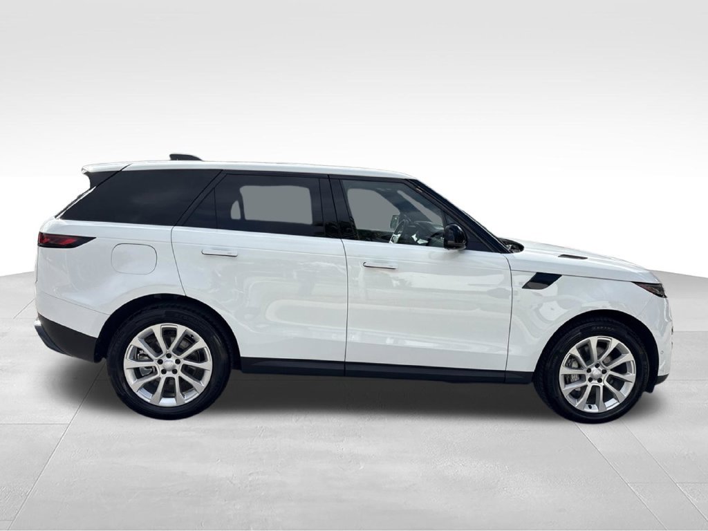 Used 2025 Land Rover Range Rover Sport SE AWD/4WD image 6