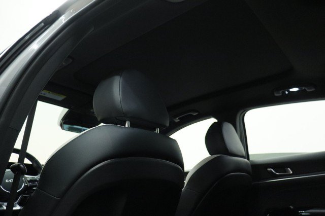 Used 2025 Kia K5 GT-Line w/ GT-Line Premium Package FWD image 27