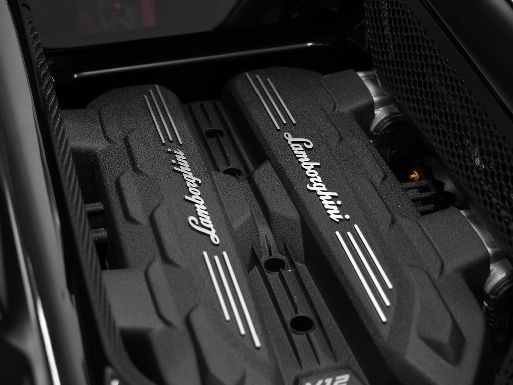 Used 2024 Lamborghini Revuelto image 40