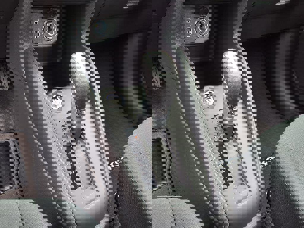 Used 2025 Nissan Kicks Play S image 10