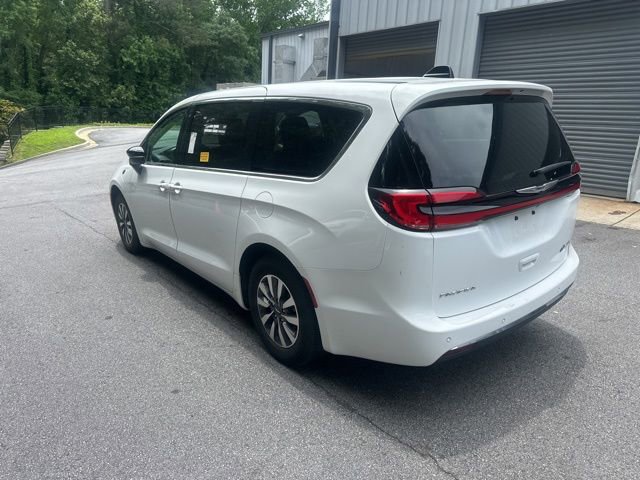 Used 2024 Chrysler Pacifica Limited FWD image 5