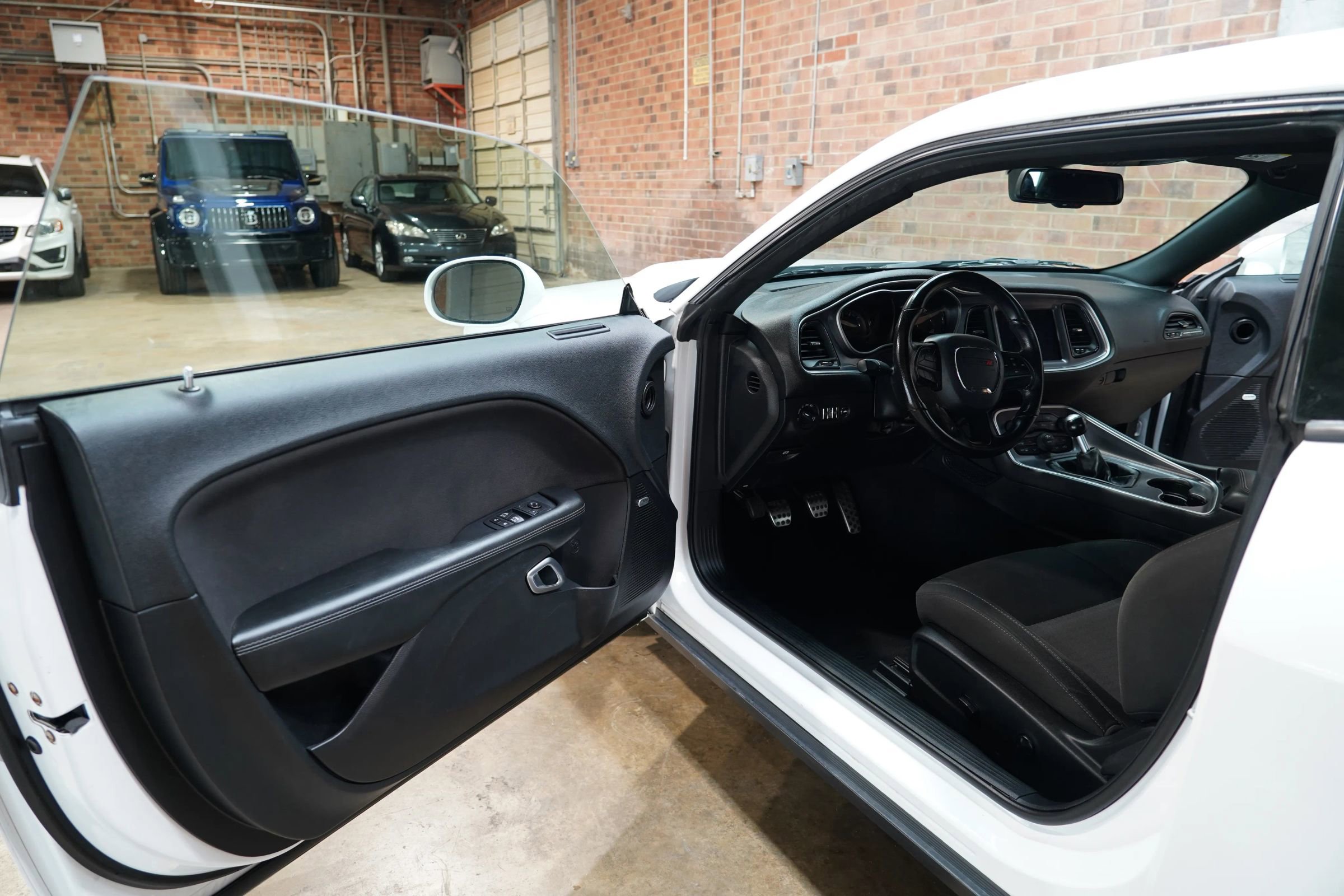 Used 2019 Dodge Challenger R/T w/ Blacktop Package image 41