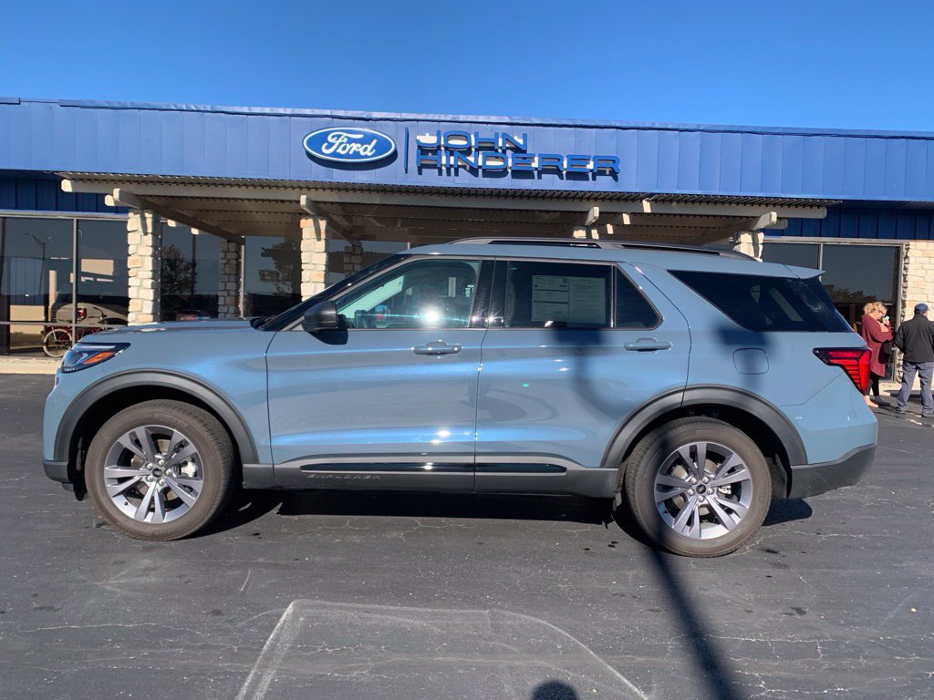 Certified 2026 Ford Explorer Active w/ Active Comfort Package AWD/4WD image 7