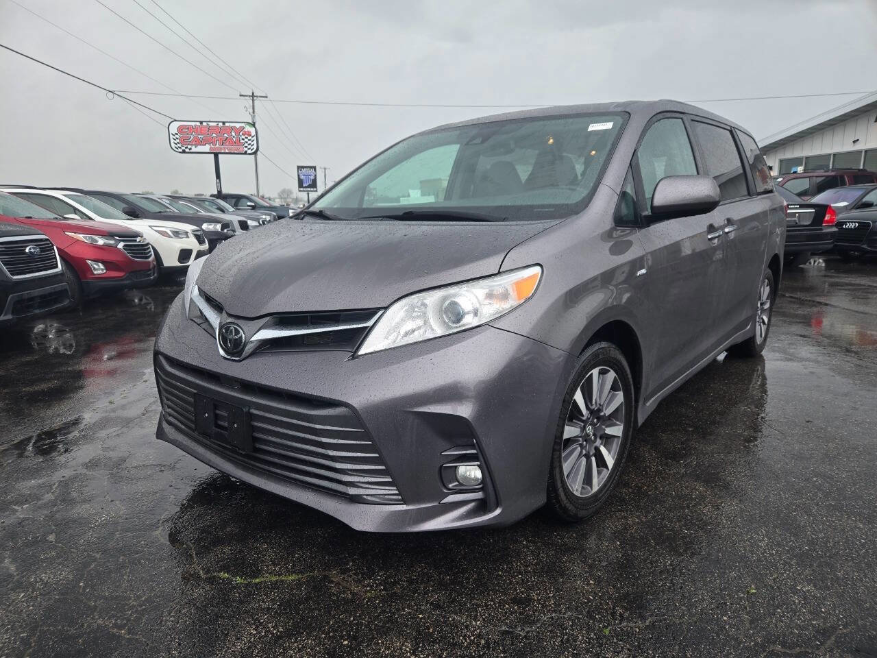 Used 2019 Toyota Sienna XLE Premium w/ Carpet Mat Package AWD/4WD image 2