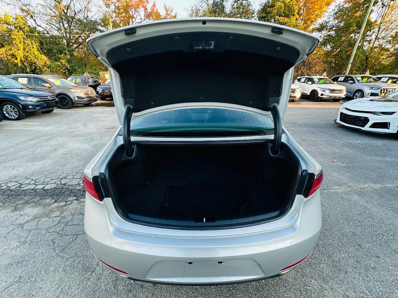 Used 2018 Kia Cadenza Premium image 19