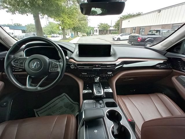 Used 2024 Acura MDX w/ Technology Package AWD/4WD image 3