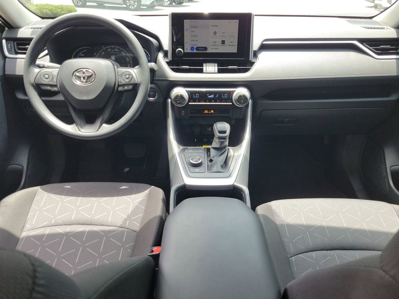 Used 2025 Toyota RAV4 XLE w/ Convenience Package AWD/4WD image 13