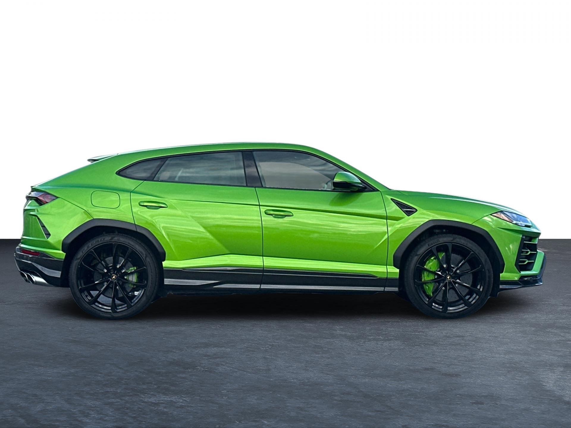 Used 2022 Lamborghini Urus image 2