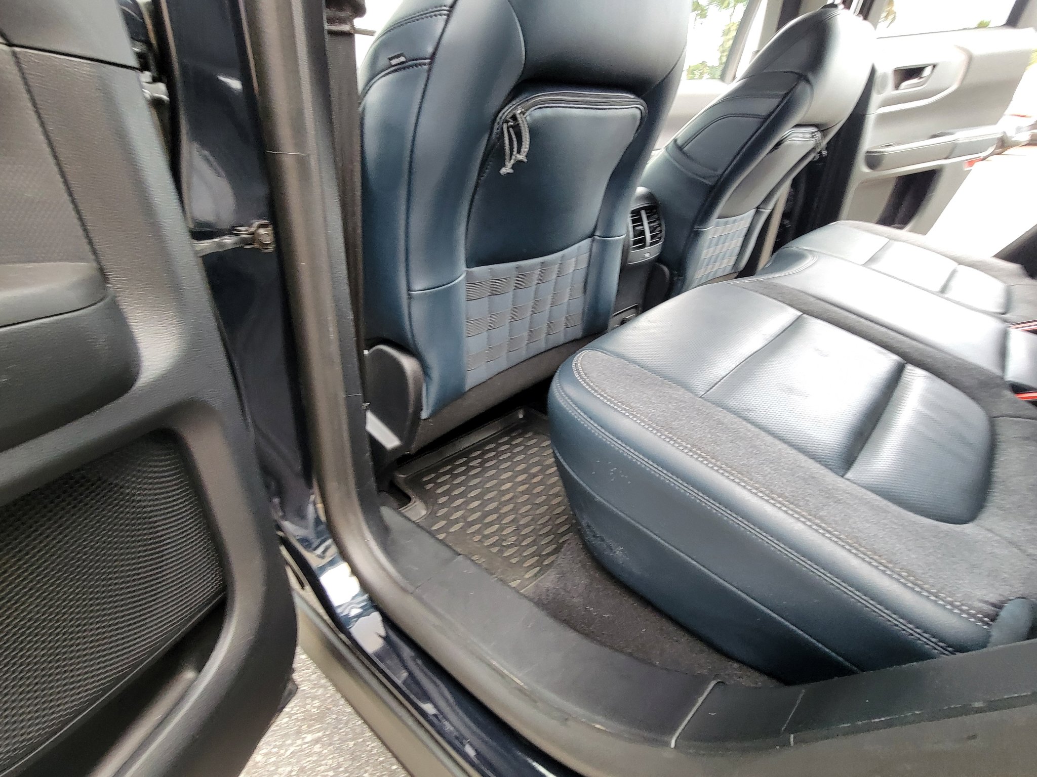 Used 2021 Ford Bronco Sport Outer Banks w/ Outer Banks Package (96D) image 35