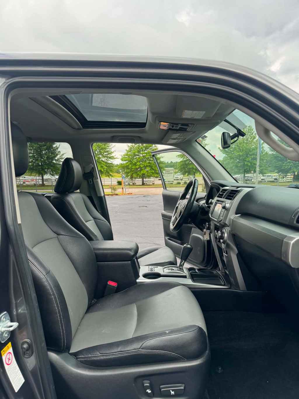 Used 2016 Toyota 4Runner SR5 Premium RWD image 14