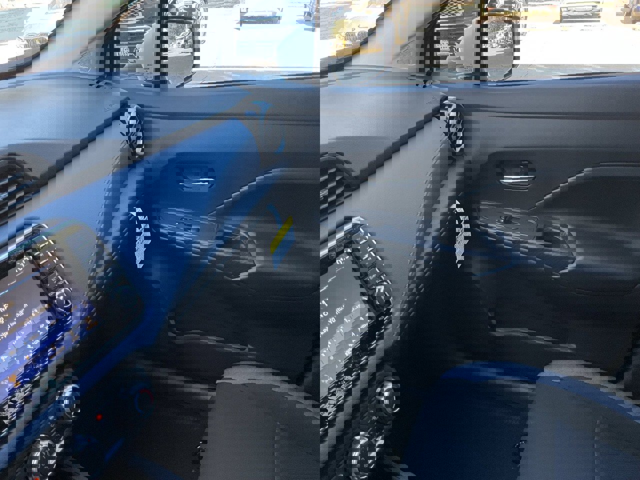 New 2025 Nissan Versa SV w/ Trunk Package image 32