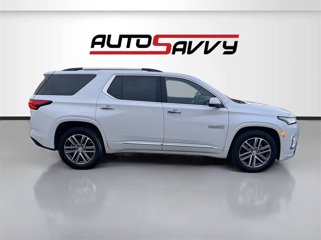 Used 2023 Chevrolet Traverse High Country image 8