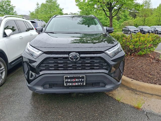 Used 2025 Toyota RAV4 XLE AWD/4WD image 3