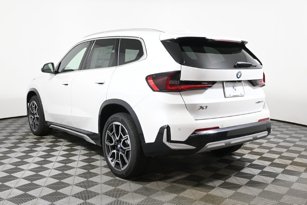 New 2026 BMW X1 xDrive28i w/ Convenience Package AWD/4WD image 5