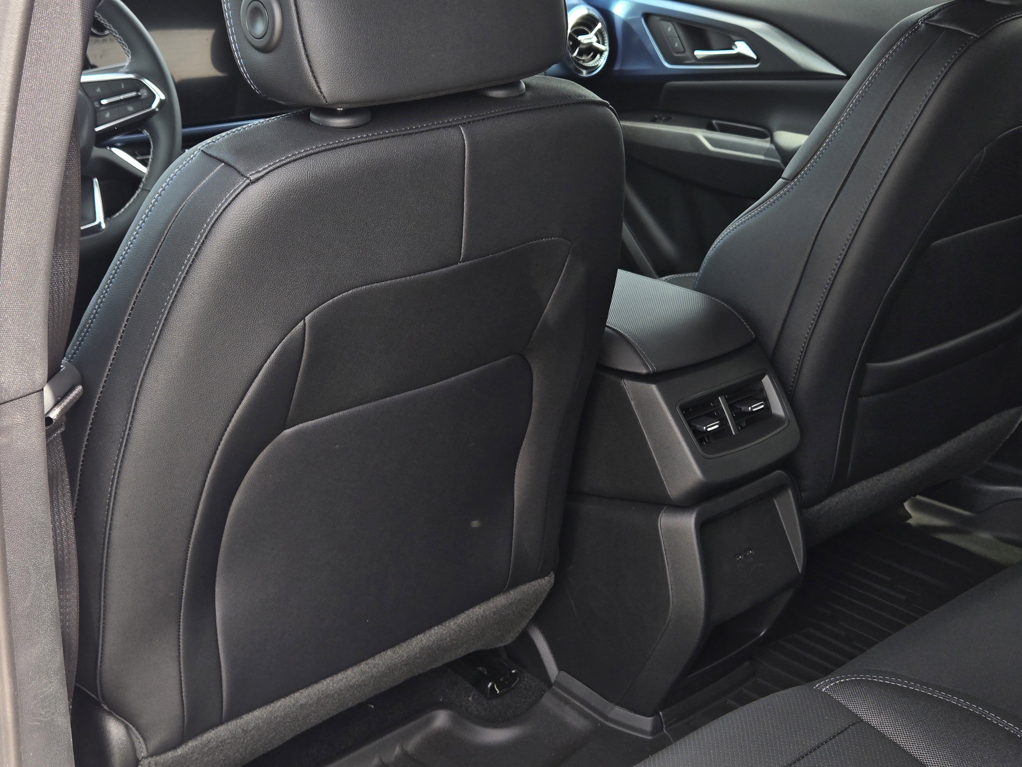 New 2026 Chevrolet Equinox EV LT image 22