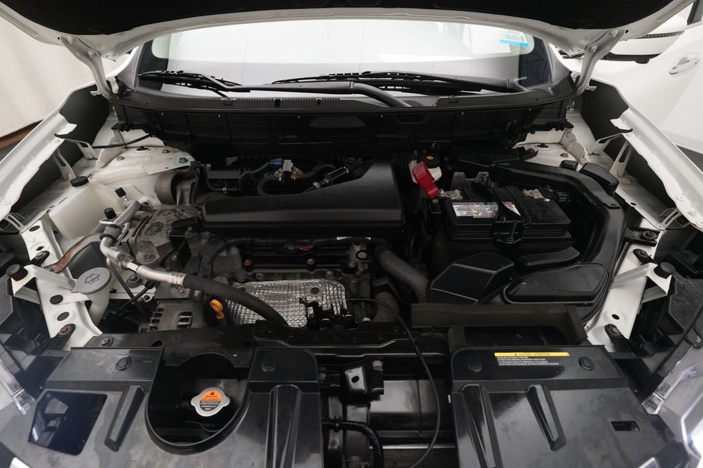 Used 2020 Nissan Rogue SL image 3