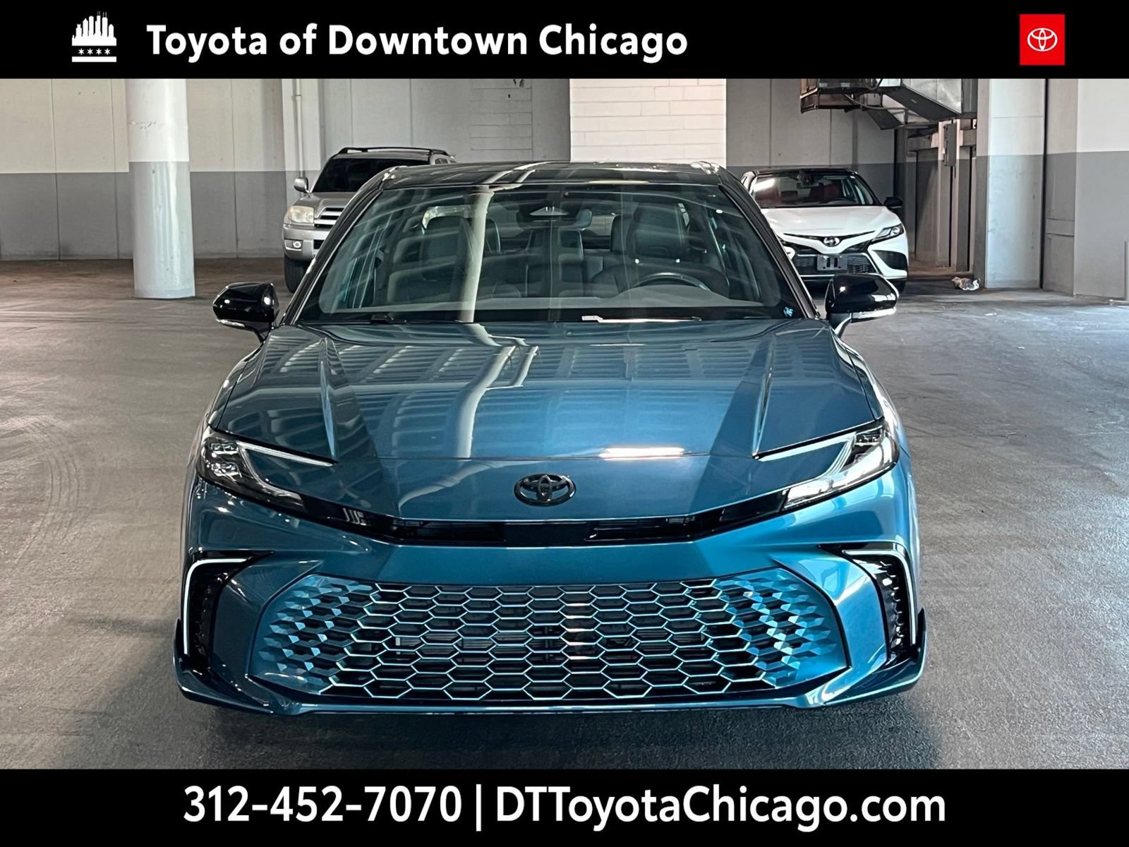 Used 2025 Toyota Camry XSE FWD image 3