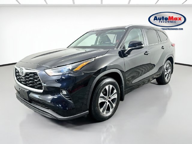 Used 2023 Toyota Highlander XLE AWD/4WD image 5