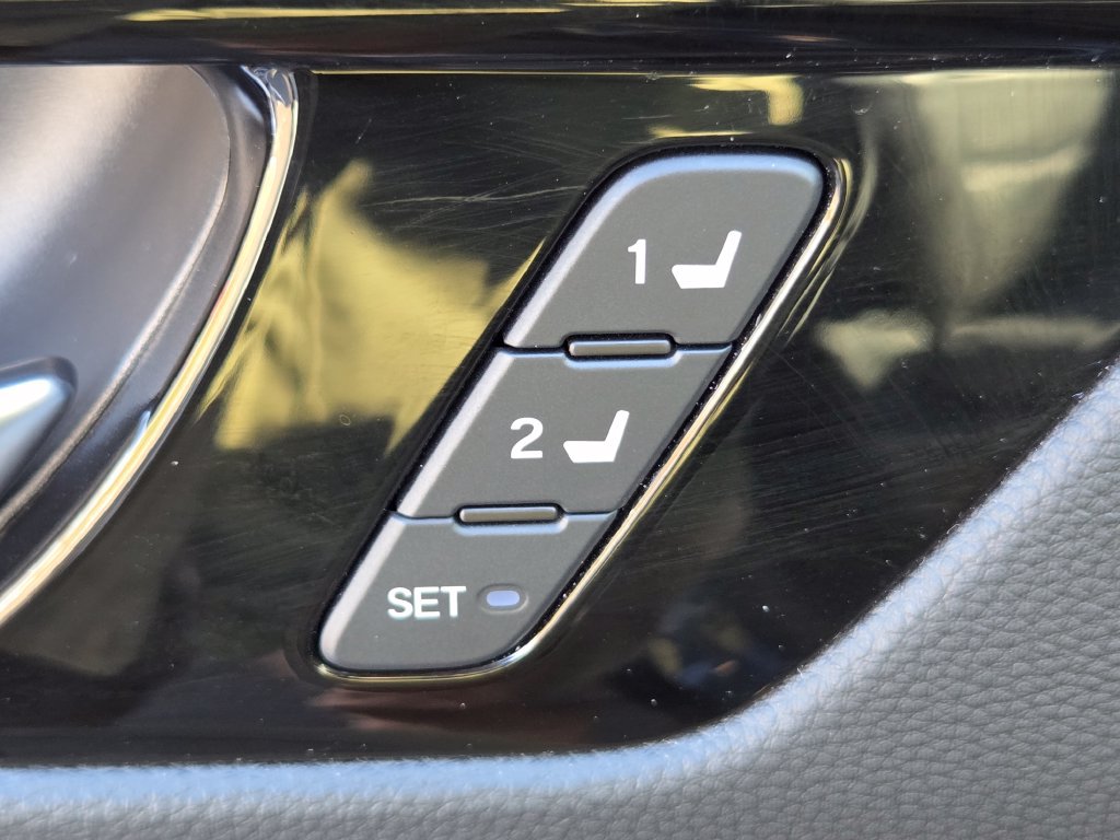 Used 2024 Honda CR-V EX-L image 11