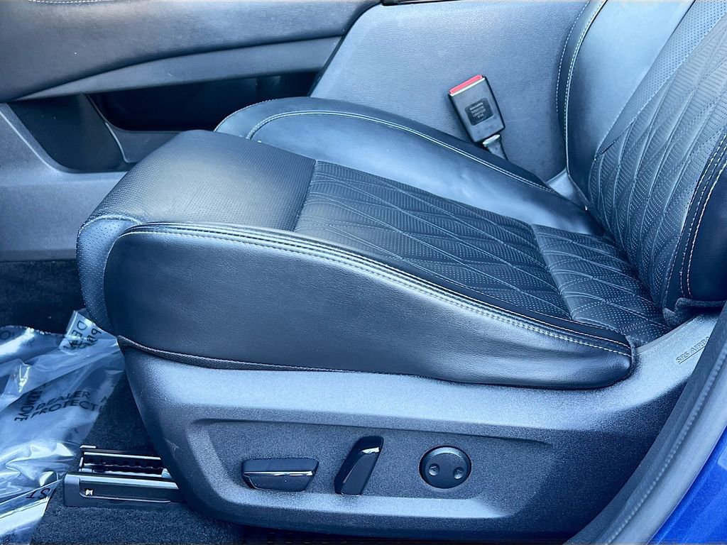 Used 2023 Nissan Rogue Platinum w/ Platinum Premium Package image 19