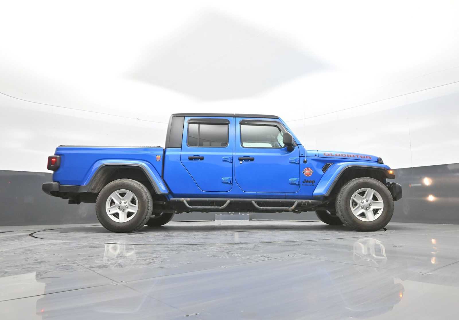 Used 2021 Jeep Gladiator Sport image 43