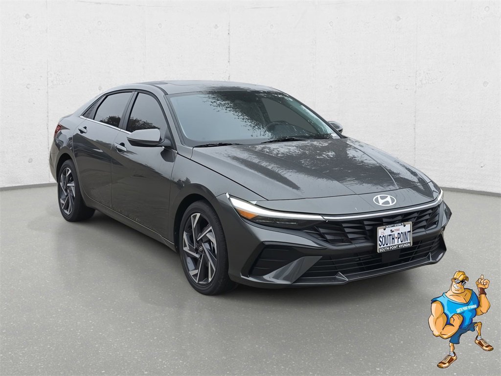 New 2026 Hyundai Elantra Limited image 3