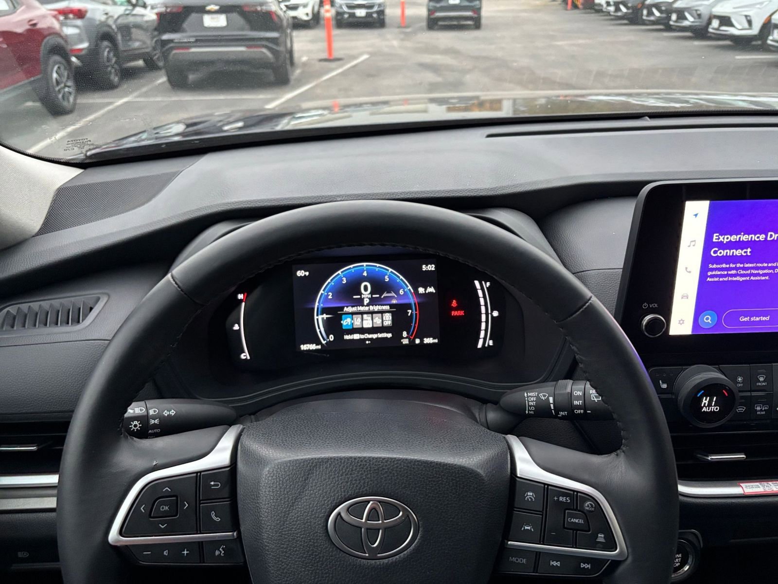 Used 2025 Toyota Grand Highlander LE image 30