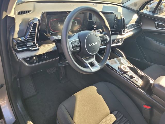 Used 2025 Kia Sportage LX image 9
