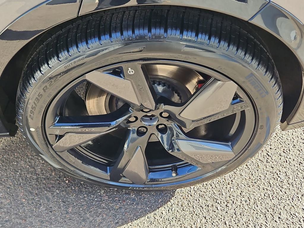 Used 2023 Jaguar F-PACE SVR image 10