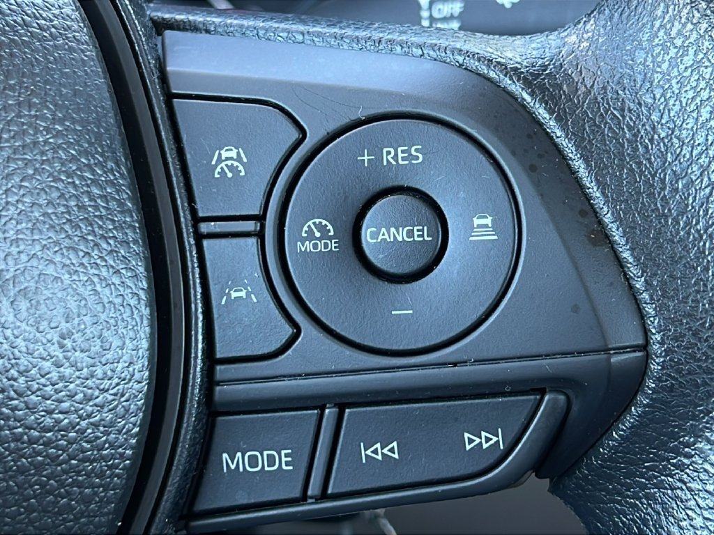 Used 2024 Toyota Corolla Cross L FWD image 20