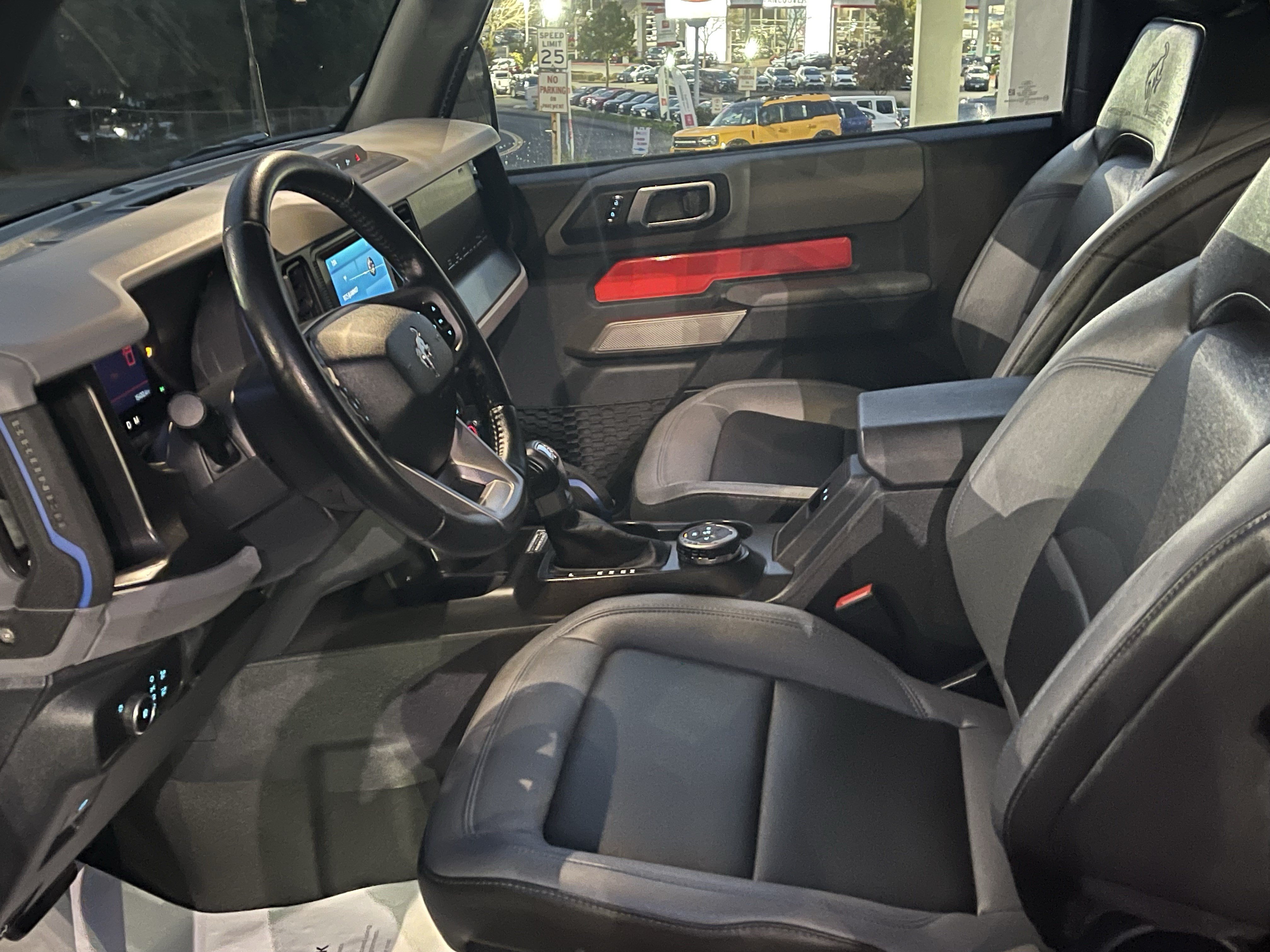 Used 2022 Ford Bronco Black Diamond AWD/4WD image 11