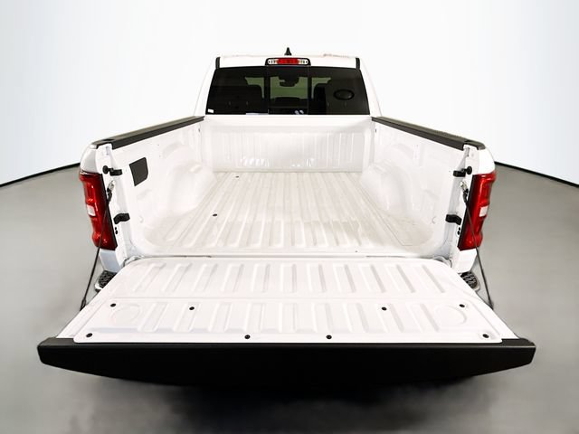 Used 2026 RAM 1500 Laramie AWD/4WD image 25