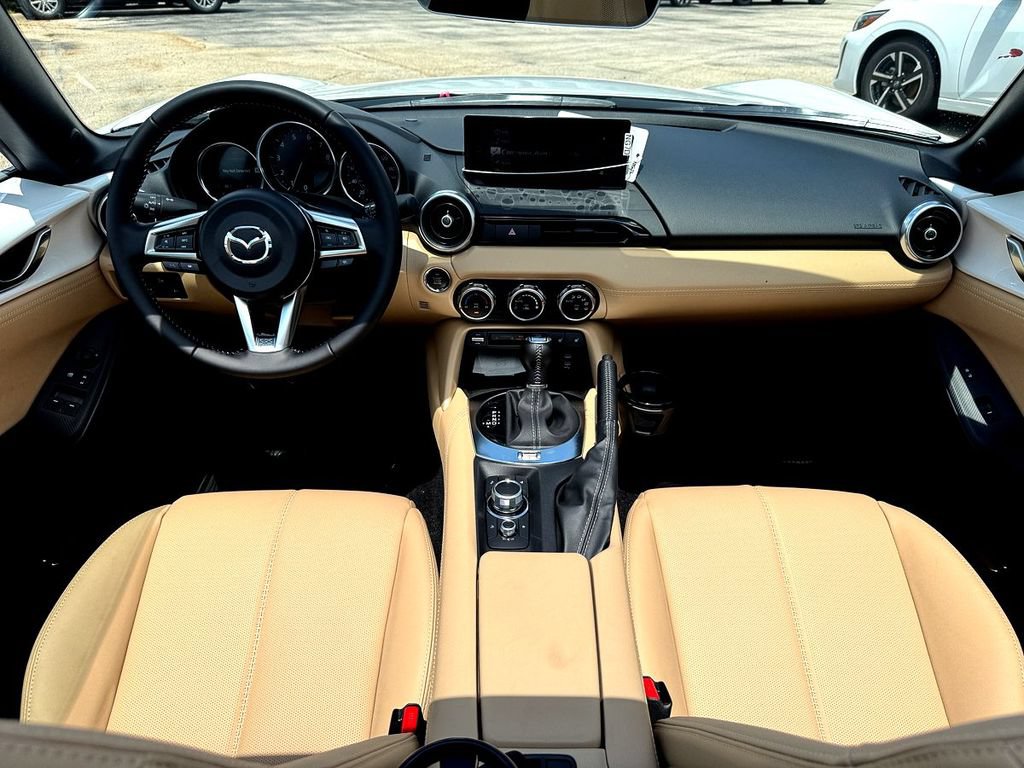 New 2026 MAZDA MX-5 Miata RF Grand Touring RWD image 20