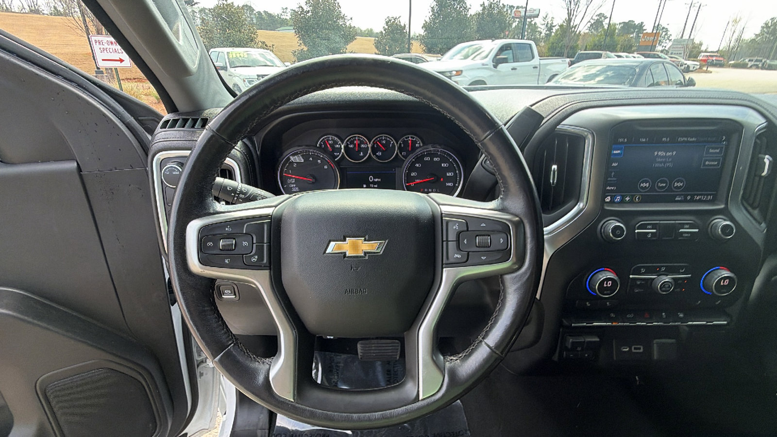 Used 2021 Chevrolet Silverado 1500 LT image 26
